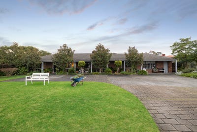 /international/au/10-farmillo-court-lysterfield-vic-148479744/