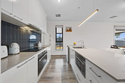 /international/au/79-alma-avenue-murray-bridge-sa-151359856/