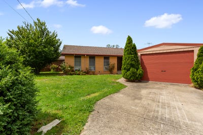 /international/au/6-quadrant-court-hastings-vic-151643776/