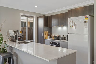/international/au/40-chikameena-street-logan-reserve-qld-151228276/