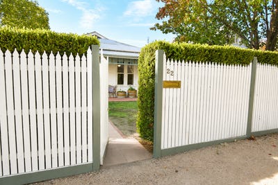 /international/au/22-gray-st-wangaratta-vic-151220828/