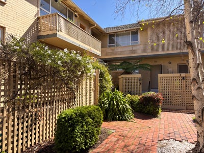 /international/au/4-17-19-grosvenor-street-brighton-vic-152699896/