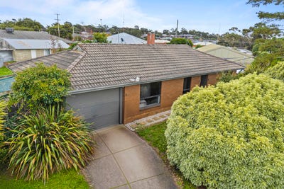 /international/au/4-regency-drive-mount-clear-vic-151353900/