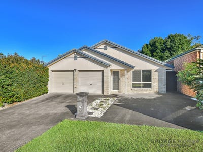 /international/au/62-glasshouse-cr-forest-lake-qld-151273096/