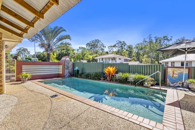 /international/au/13-devlin-street-parkwood-qld-150945480/