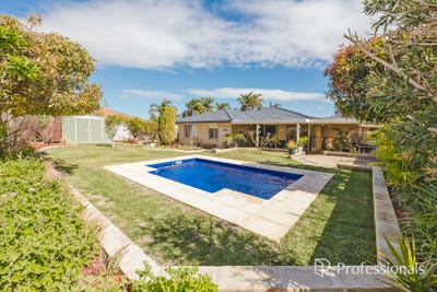 /international/au/10-redwood-court-alexander-heights-wa-152208184/