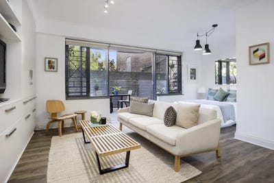 /international/au/1-57-cowper-wharf-road-woolloomooloo-nsw-121040349/