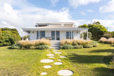 /international/au/15-ridge-road-fairhaven-vic-150721452/