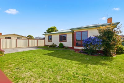 /international/au/1-caringa-place-devonport-tas-152624128/