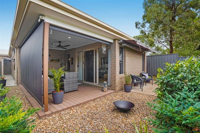 /international/au/5-28-young-street-petrie-qld-151870256/