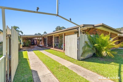 /international/au/11-christopher-crescent-batehaven-nsw-151063808/