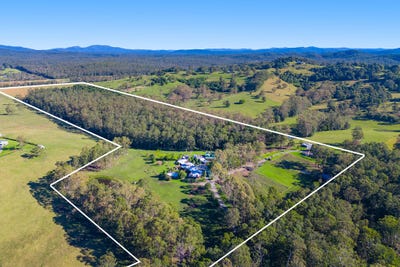 /international/au/132-apanie-road-lake-innes-nsw-700361996/