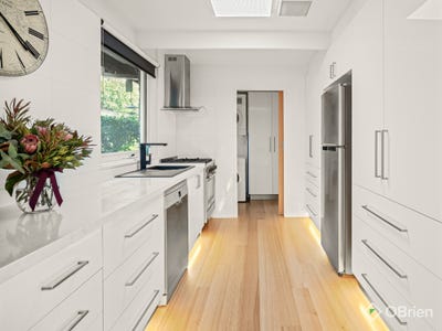 /international/au/3-22-coonara-avenue-mount-eliza-vic-148490996/