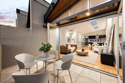 /international/au/646-smith-street-clifton-hill-vic-151390956/