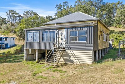 /international/au/10-lukin-street-mount-morgan-qld-151270172/