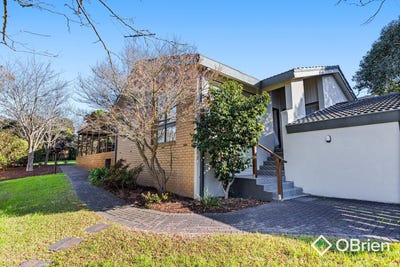 /international/au/12-ocean-grove-mount-eliza-vic-148401880/