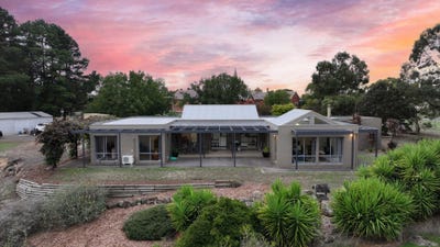 /international/au/7-cameron-street-clunes-vic-150834748/