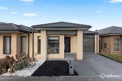 /international/au/13-artfield-street-cranbourne-east-vic-148521456/