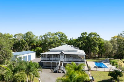 /international/au/40-kingfisher-crescent-moore-park-beach-qld-151106432/