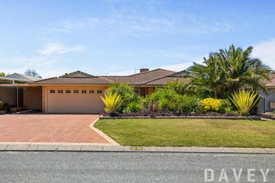 /international/au/28-st-johns-court-kingsley-wa-152625436/