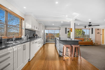 /international/au/7-atkinson-crescent-goulburn-nsw-148310692/