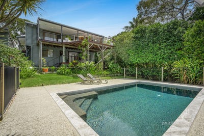 /international/au/4-peppertree-close-marcus-beach-qld-150820764/