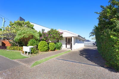 /international/au/76-ashmore-road-bundall-qld-148487000/?lang=en