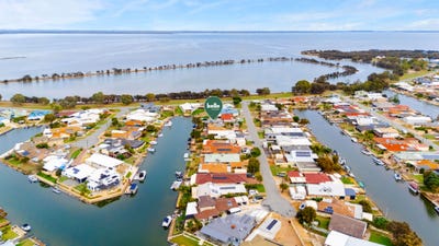 /international/au/10-woolah-place-south-yunderup-wa-151262952/