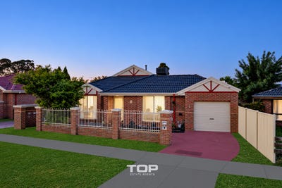 /international/au/2-27-29-bakewell-street-cranbourne-vic-152553744/