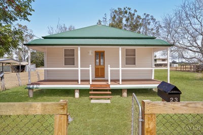 /international/au/23-church-street-forest-hill-qld-152487228/