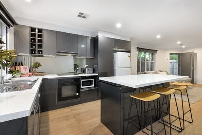 /international/au/21b-quamby-avenue-frankston-vic-151301632/