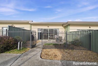 /international/au/5-630-main-road-granton-tas-151358664/