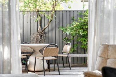 /international/au/2-18-james-street-noosaville-qld-151413688/