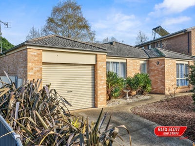 /international/au/30-chamberlain-drive-leongatha-vic-151601288/