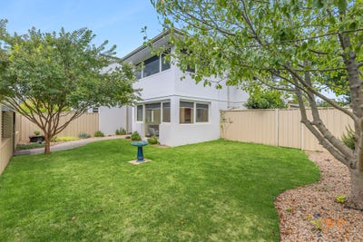 /international/au/21a-lumsden-street-kilmore-vic-152460404/