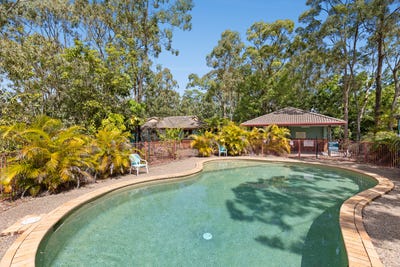 /international/au/81-31-simpsons-road-elanora-qld-152406896/