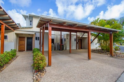 /international/au/36-2-beaches-village-agnes-water-qld-152650000/