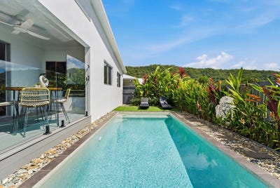 /international/au/16-tiller-circuit-trinity-beach-qld-151061496/