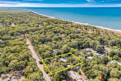 /international/au/26-plum-tree-crescent-moore-park-beach-qld-152634752/