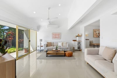 /international/au/18-marlborough-court-ashmore-qld-152497176/