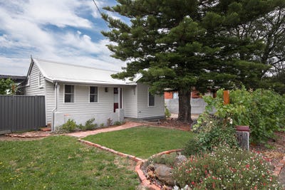 /international/au/164-walker-street-sebastopol-vic-152641768/