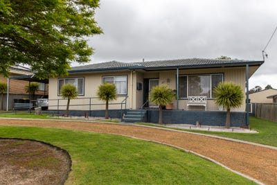 /international/au/27-o-connor-street-manjimup-wa-152625440/