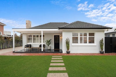 /international/au/10-broadway-south-brighton-sa-151501092/