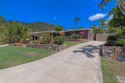 /international/au/26-tropic-road-cannonvale-qld-152577628/
