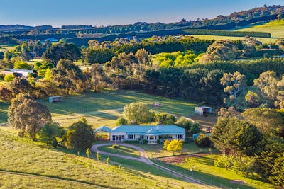 /international/au/147-couzens-lane-romsey-vic-149638668/