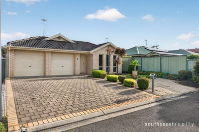 /international/au/8-robb-street-encounter-bay-sa-151347876/