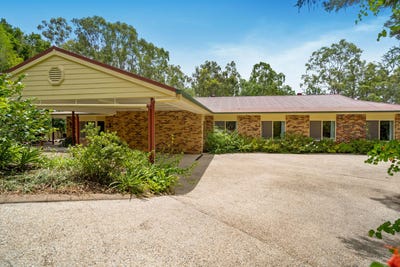 /international/au/11-seahorse-court-karalee-qld-148708484/?lang=en