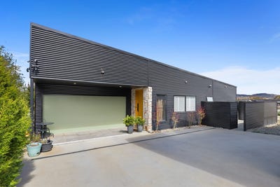 /international/au/5a-echidna-place-east-jindabyne-nsw-152461856/