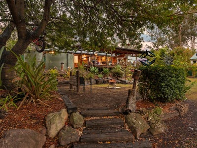 /international/au/42-44-errol-court-cedar-grove-qld-152549028/