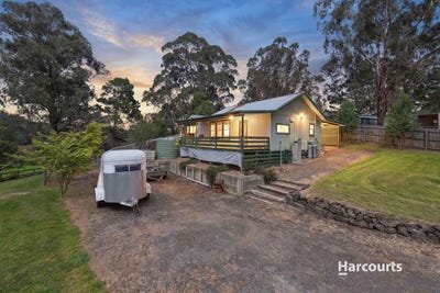 /international/au/412-neerim-east-road-neerim-south-vic-204680664/